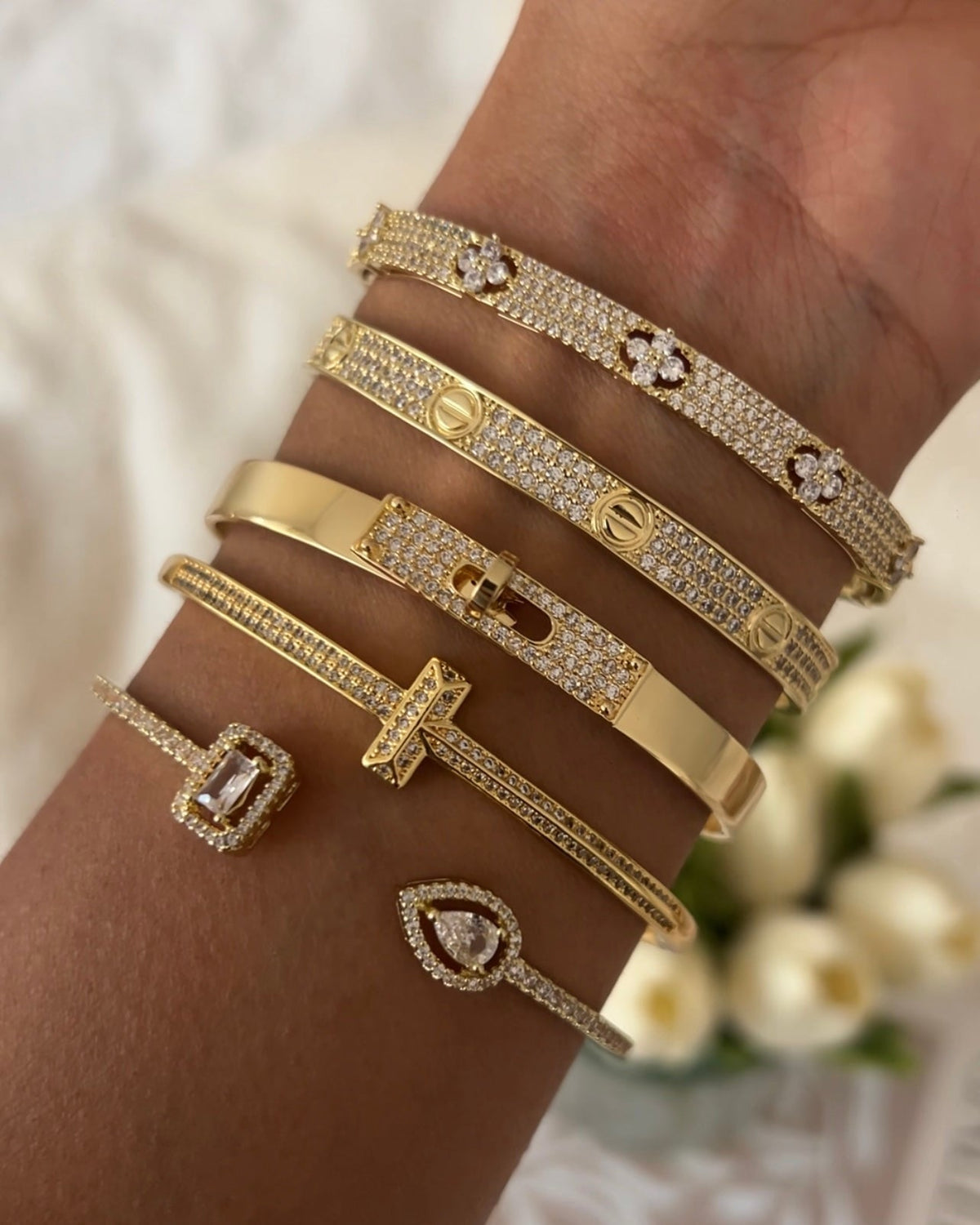 Majesty Jewelry Wanda Armreif 18K Vergoldet 6 cm