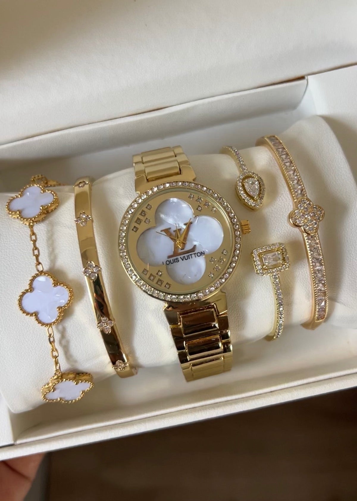 Majesty Jewelry Set White Lotus 18K Vergoldet Gold